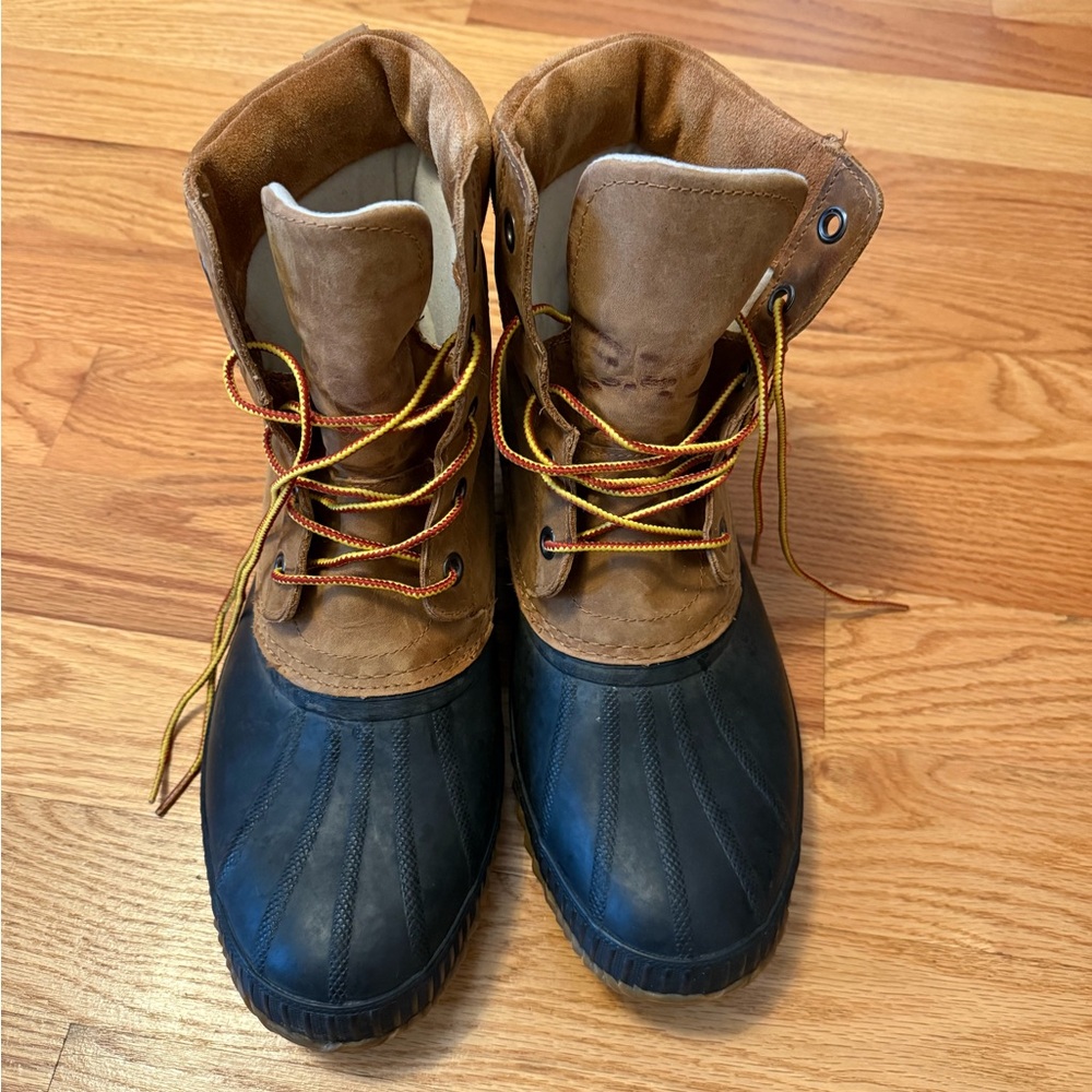 Sorel Men's Duck-Style Winter Boots